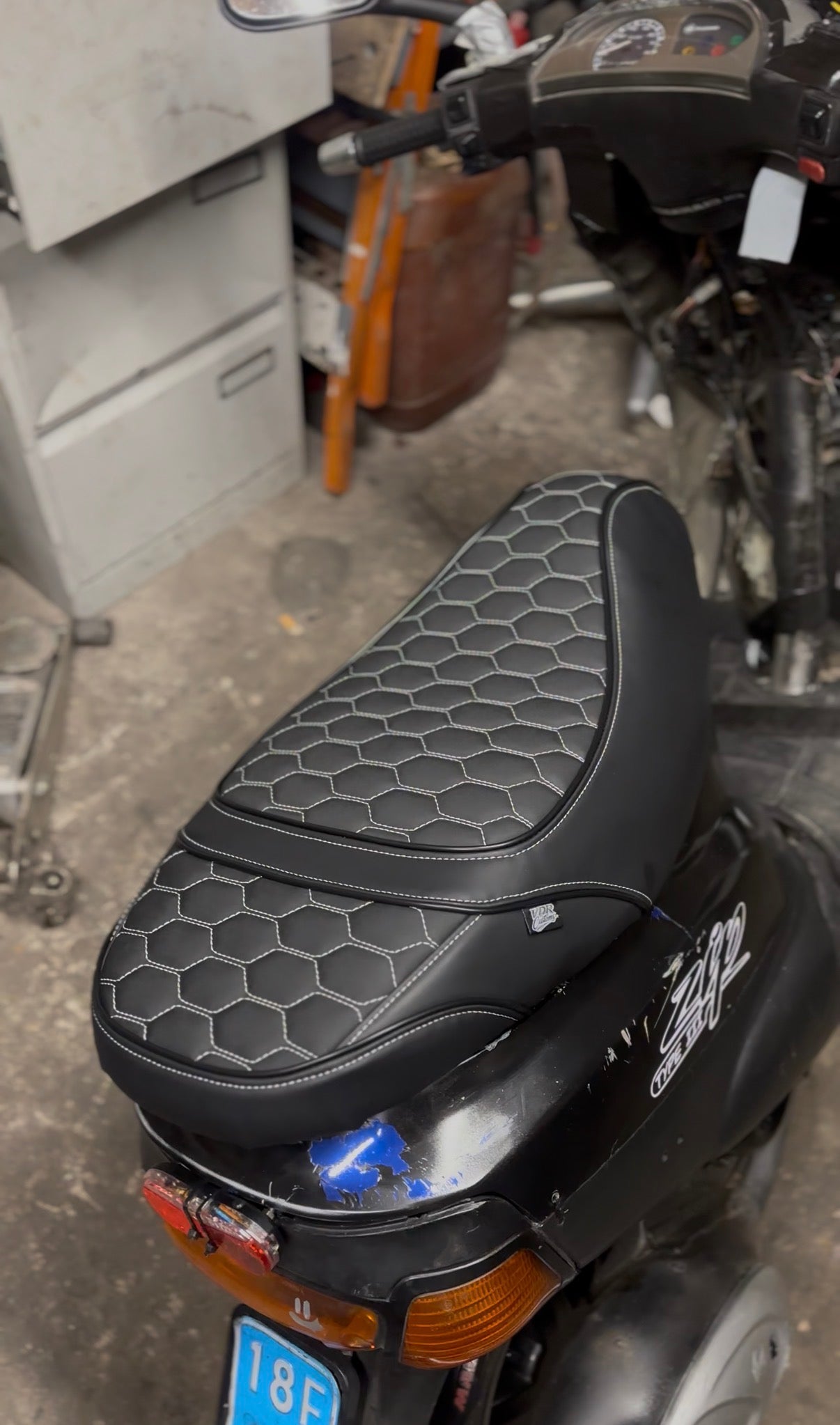Duo RS Zadelhoes Piaggio Zip / Type 3 , Alcantara & kunstleer