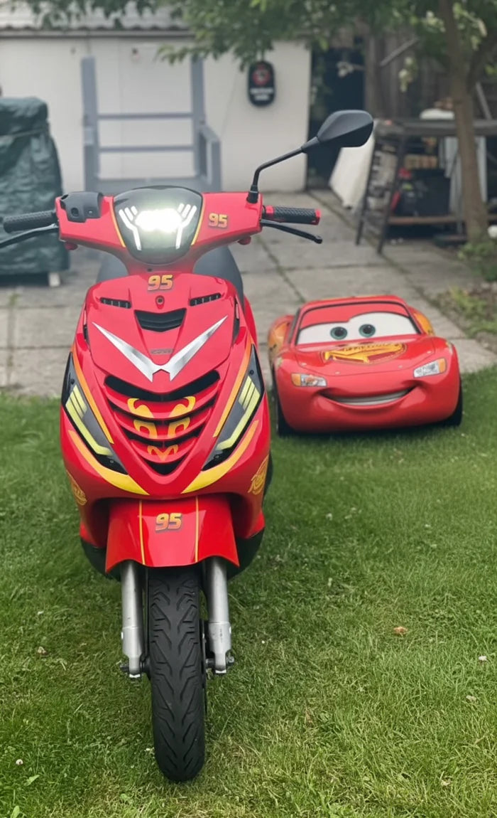 Lightning Mc Queen  | Stickerset Piaggio Zip