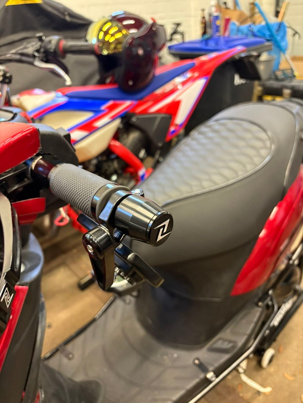 Stuurbalans gewichten Zelioni glans zwart Vespa